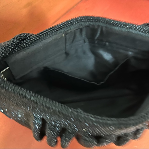 Gorgeous vintage beaded black purse handbag quality made squeeze frame stunning! - Picture 11 of 11